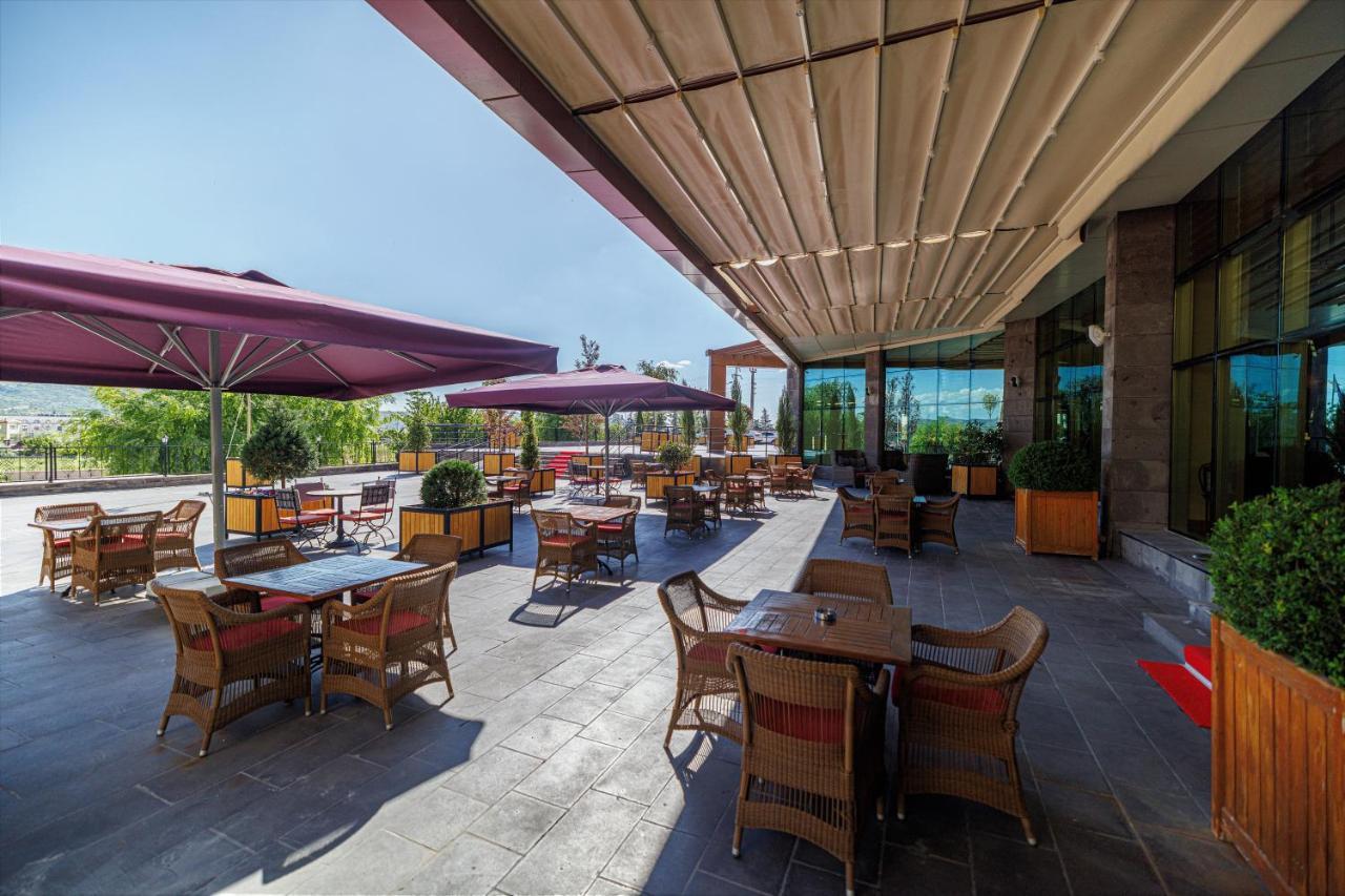 Ramada By Wyndham Cappadocia Hotel Ortahisar Exterior photo